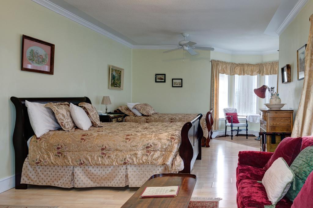 Country Encounters Accommodations Coleman Phòng bức ảnh